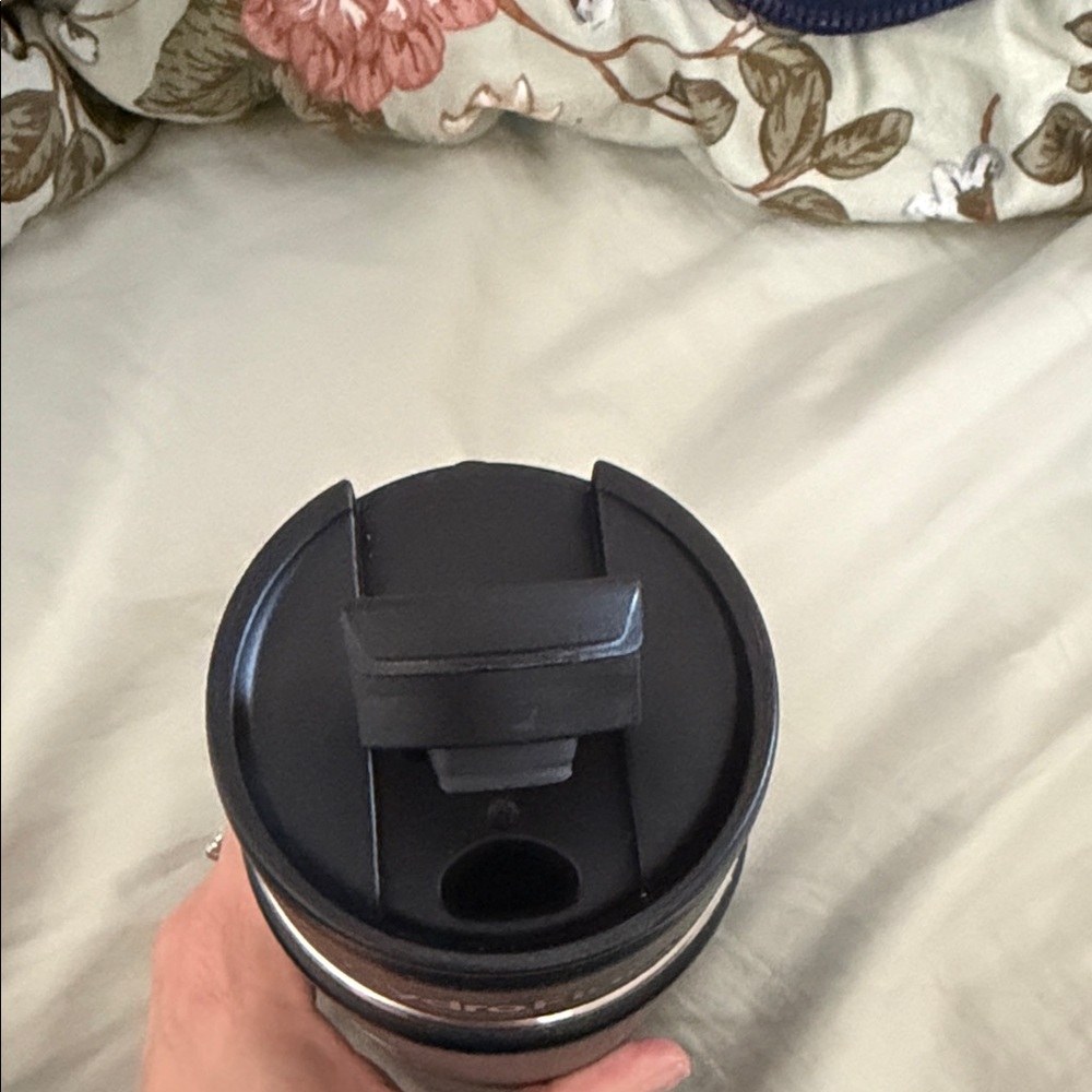 Hydro Flask 20oz Matte Black Bottle - Picture 3 of 3